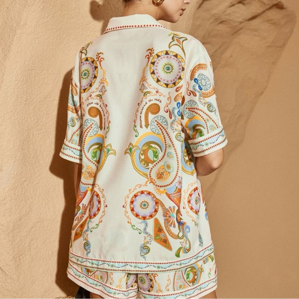 *BNWT* Paisley Print Top